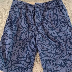 Gap patterned shorts. Great condition!